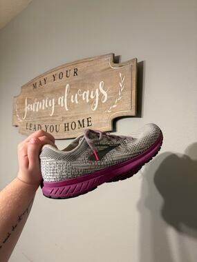 Brooks Women's Revel 3 Running Shoes Size 9